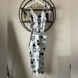 Dynamite White Linen Blend Floral V-Neck Jumpsuit